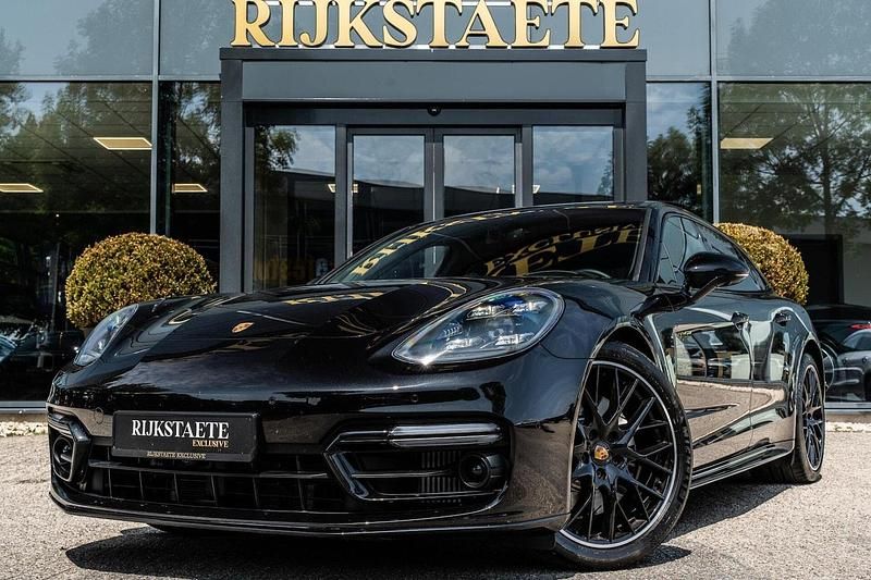 Occasion Porsche Panamera S E-Hybrid Platinum Edition 461 PK (339 kW) 2024 Zwart, metallic lak Sedan