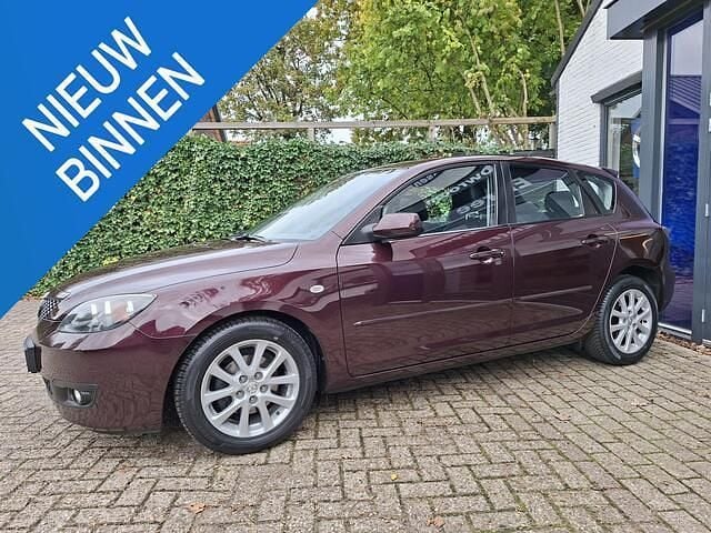Paars Gebruikt 2007 Mazda 3 Hatchback | € 3.250 (Eerlijke prijs) - Afbeelding 1/4