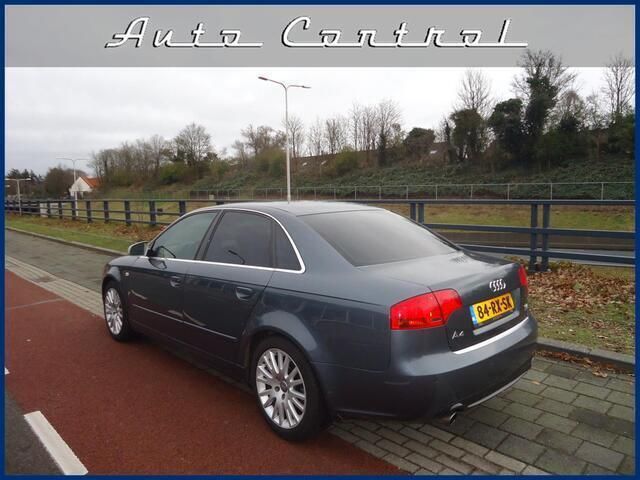 Grijs Gebruikt 2005 Audi A4 Proline Sedan | € 6.950 (Duur) - Afbeelding 1/4