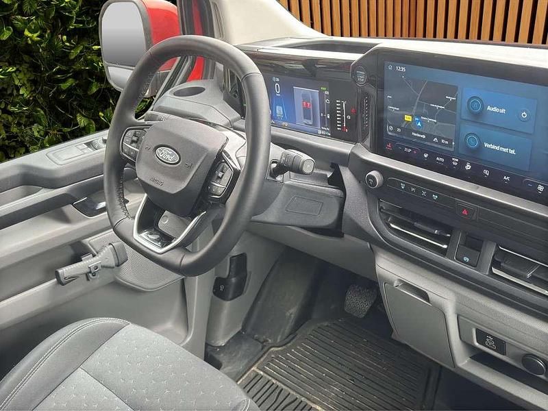 Occasion Ford Transit Custom Limited 117 PK (86 kW) 2024 Rood Van