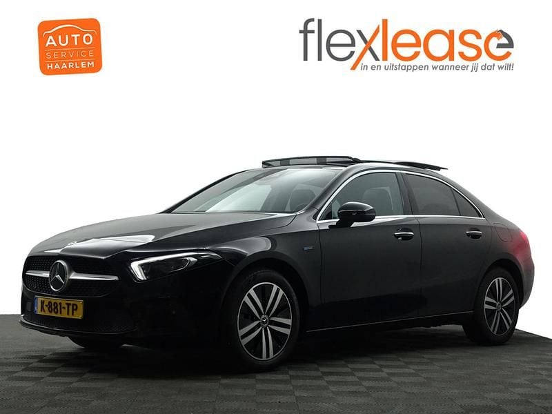 Zwart metallic Gebruikt 2021 Mercedes A250 Prestige Sedan | € 29.900 (Super prijs) - Afbeelding 1/4