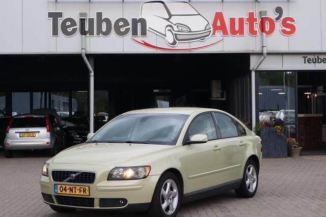 Groen Gebruikt 2004 Volvo S40 Sedan | € 2.795 (Goede deal) - Afbeelding 1/4
