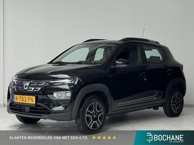 Zwart Gebruikt 2022 Dacia Spring Comfort Plus Hatchback | € 12.740 (Eerlijke prijs) - Afbeelding 1/4