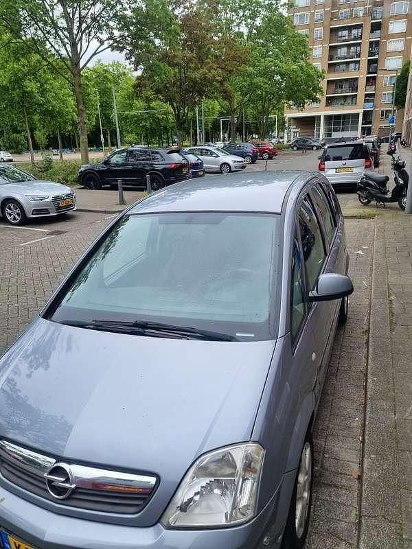 Grijs Gebruikt 2007 Opel Meriva Essentia MPV | € 1.500 (Goede deal) - Afbeelding 1/4