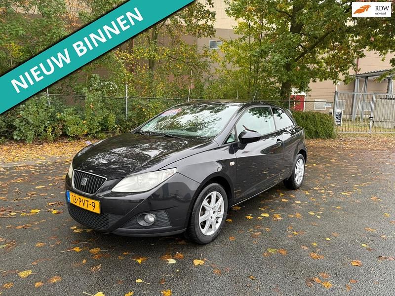 Zwart Gebruikt 2011 Seat Ibiza Ecomotive Hatchback | € 1.999 (Iets duurder) - Afbeelding 1/4