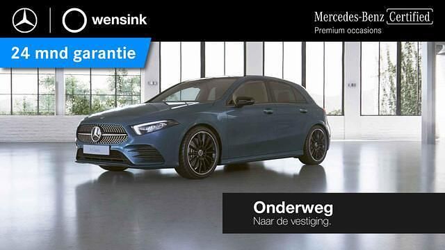 Blauw Occasion 2020 Mercedes A220 Premium Hatchback | € 27.850 (Eerlijke prijs) - Afbeelding 1/4