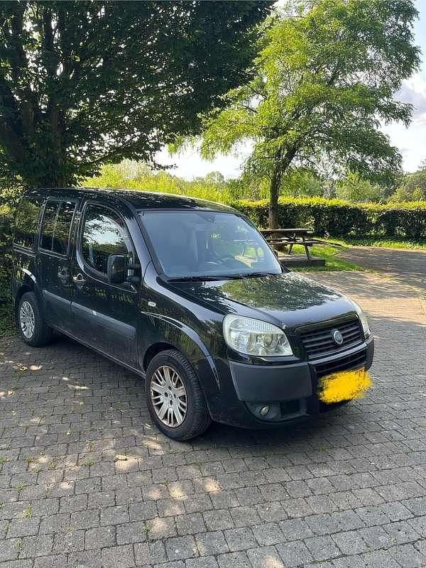 Occasion Fiat Doblò Family 77 PK (56 kW) 2006 Zwart MPV