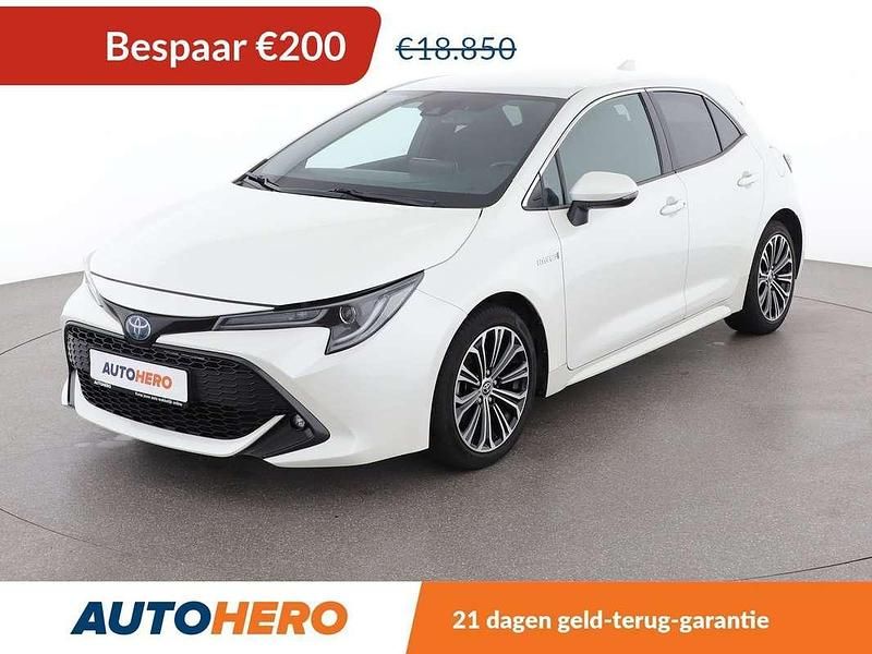 Wit Gebruikt 2020 Toyota Corolla Design Hatchback | € 18.849 (Eerlijke prijs) - Afbeelding 1/3