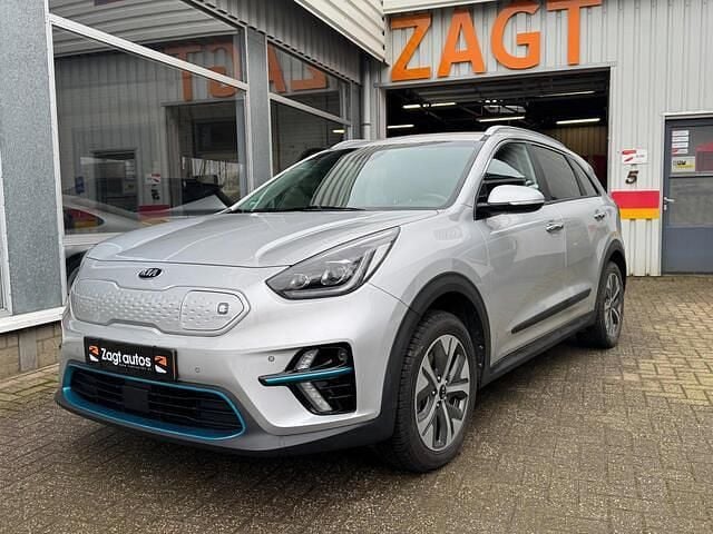 Grijs Gebruikt 2019 Kia e-Niro SUV | € 18.495 (Super prijs) - Afbeelding 1/4