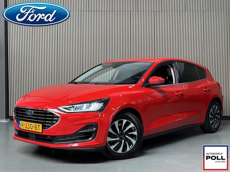 Rood Gebruikt 2022 Ford Focus Titanium X Hatchback | € 19.900 (Eerlijke prijs) - Afbeelding 1/4