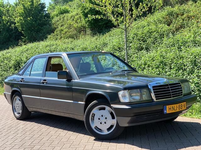 Blauw Gebruikt 1991 Mercedes 190 Sedan | € 5.990 - Afbeelding 1/4