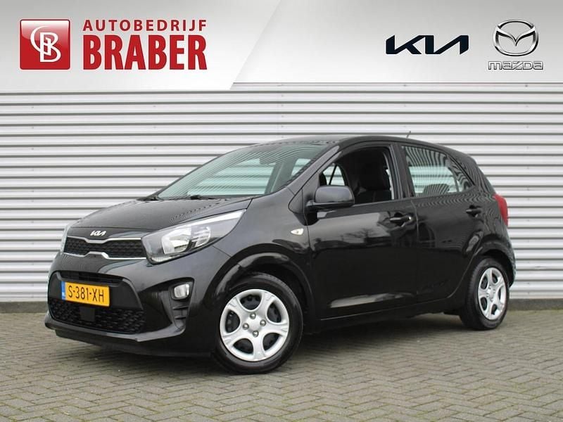 Zwart Gebruikt 2023 Kia Picanto Comfort Hatchback | € 14.444 (Eerlijke prijs) - Afbeelding 1/4