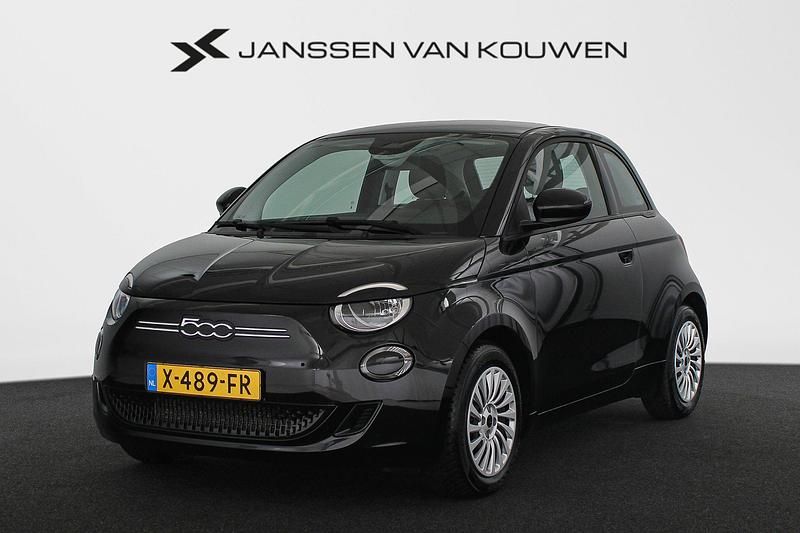 Occasion Fiat 500e Urban 11 kW (15 PK) 2023 Zwart Hatchback