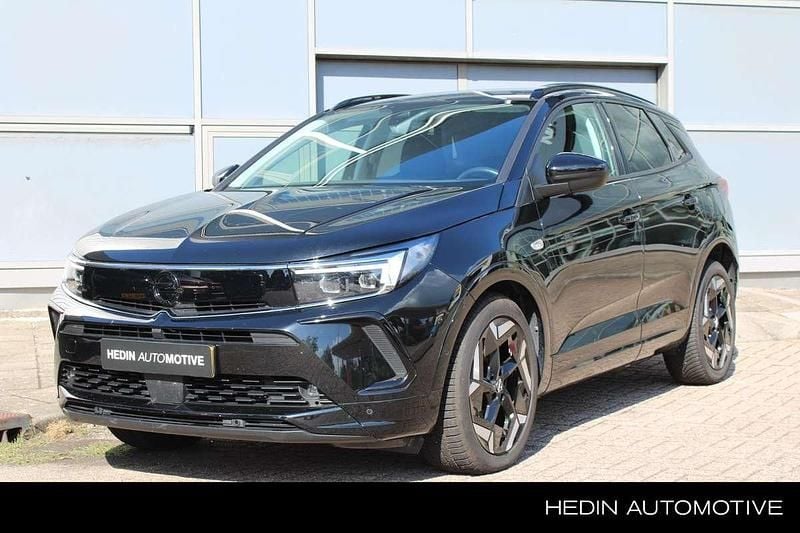 Zwart Gebruikt 2023 Opel Grandland X GSe SUV | € 28.945 (Eerlijke prijs) - Afbeelding 1/3