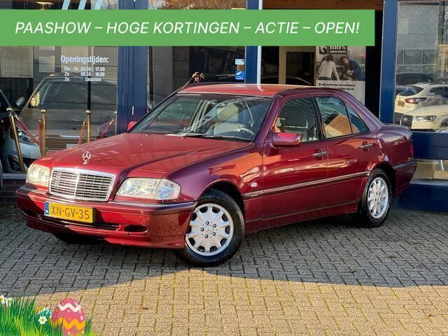 Rood Gebruikt 1999 Mercedes C200 Sedan | € 8.990 - Afbeelding 1/4
