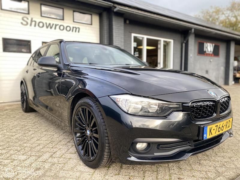 Occasion BMW 316 Sport Line 116 PK (85 kW) 2015 Zwart Stationwagen