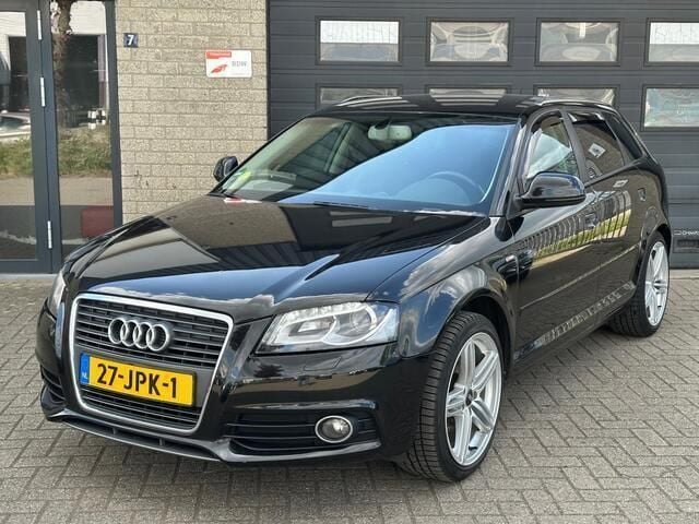 Zwart Gebruikt 2009 Audi A3 Sportback Ambiente Hatchback | € 3.999 (Super prijs) - Afbeelding 1/4
