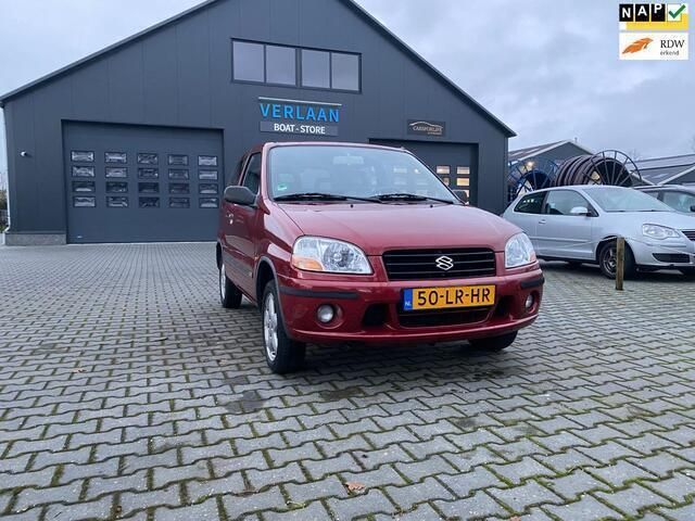 Rood, metallic lak Gebruikt 2003 Suzuki Ignis Hatchback | € 1.799 (Goede deal) - Afbeelding 1/4