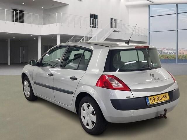 Occasion Renault Mégane II 113 PK (83 kW) 2005 Grijs Hatchback