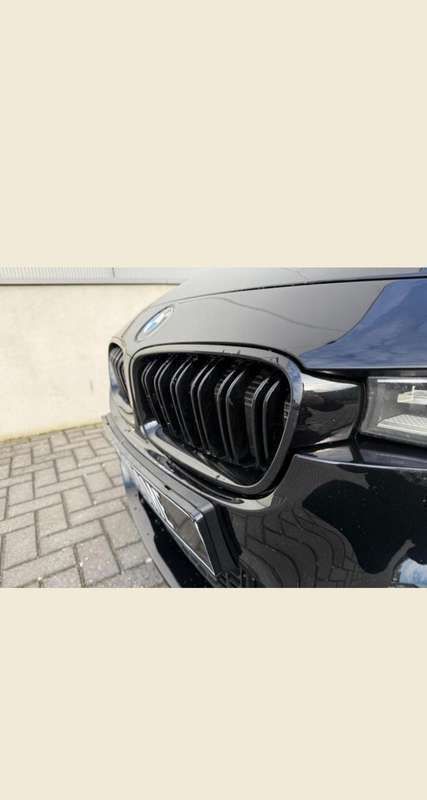 Zwart Gebruikt 2016 BMW 330 Sedan | € 15.995 (Iets duurder) - Afbeelding 1/4