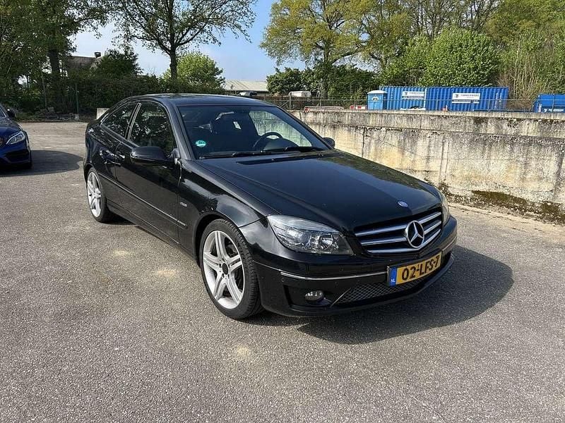 Zwart Gebruikt 2010 Mercedes CLC160 Edition Hatchback | € 3.900 - Afbeelding 1/4
