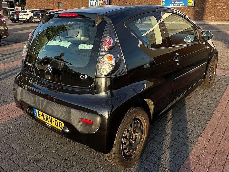Zwart Gebruikt 2013 Citroën C1 Hatchback | € 3.500 (Iets duurder) - Afbeelding 1/4