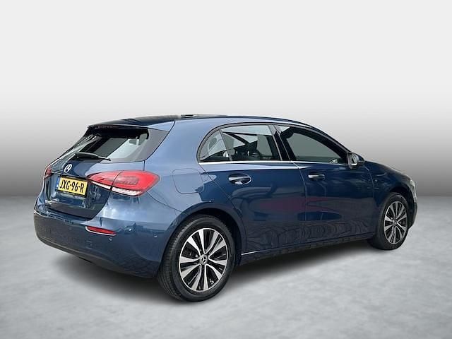 Occasion Mercedes A250 Advantage 218 PK (160 kW) 2021 Blauw Hatchback