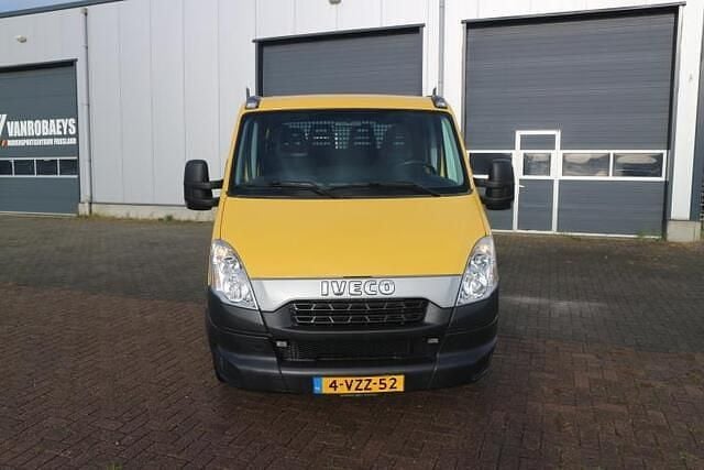 Geel Gebruikt 2013 Iveco Daily Pickup | € 7.950 (Eerlijke prijs) - Afbeelding 1/4