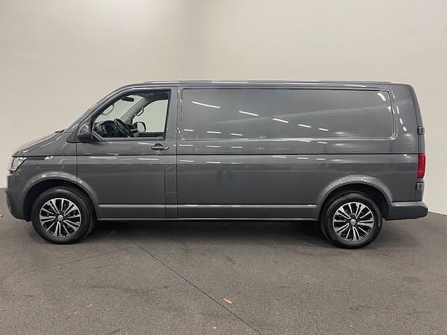 Occasion VW Transporter Highline 150 PK (110 kW) 2024 Grijs Van