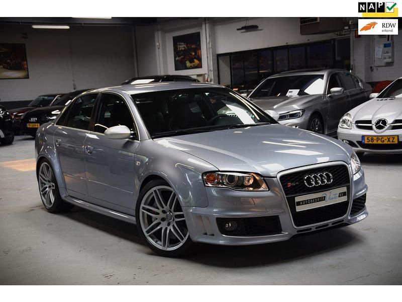 Grijs Gebruikt 2006 Audi RS4 Sedan | € 68.800 - Afbeelding 1/4