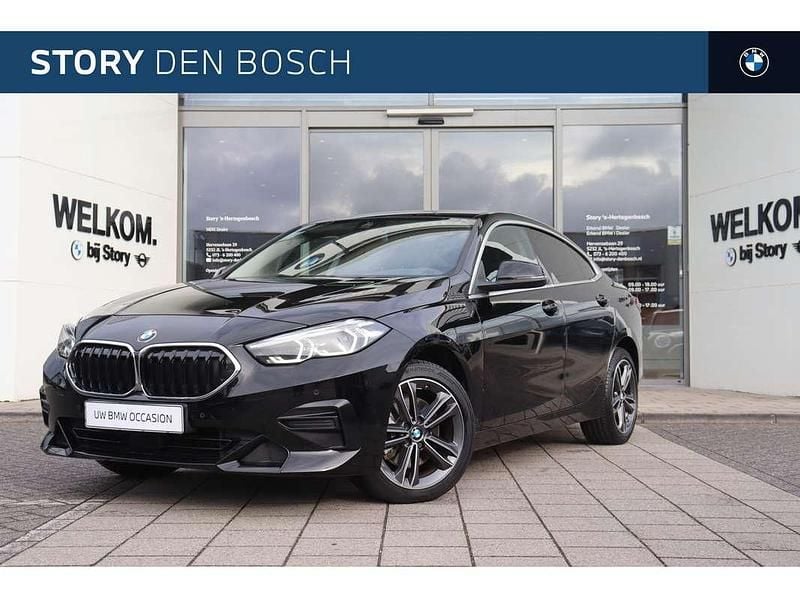 Zwart Gebruikt 2023 BMW 218 Sport Line Coupé | € 29.950 (Eerlijke prijs) - Afbeelding 1/4