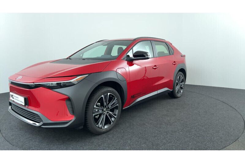 Gebruikt 2025 Toyota bZ4X Business Edition SUV | € 43.950 (Eerlijke prijs) - Afbeelding 1/1