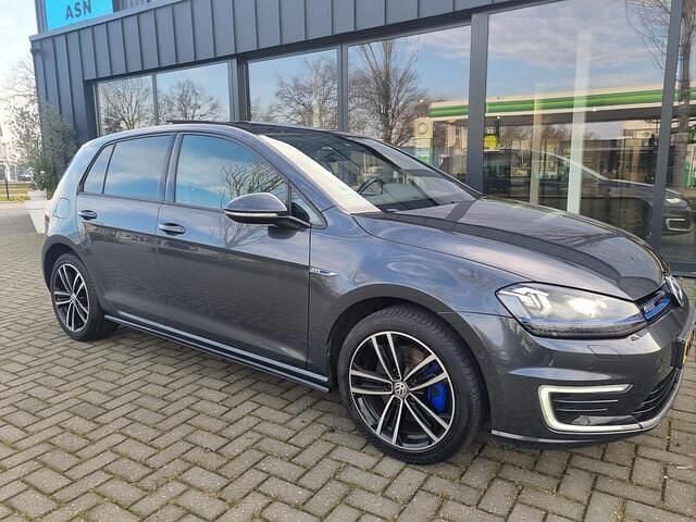 Occasion VW Golf VII GTE 150 PK (110 kW) 2015 Grijs (metallic) Hatchback