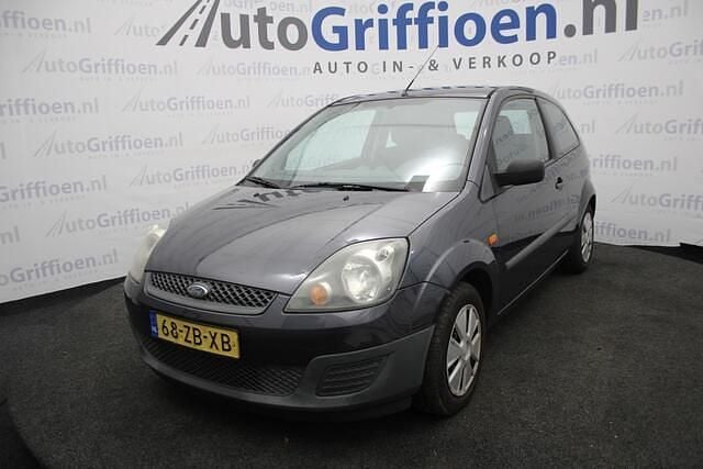 Grijs (metallic) Occasion 2007 Ford Fiesta Cool & Sound Edition Hatchback | € 1.390 (Eerlijke prijs) - Afbeelding 1/4