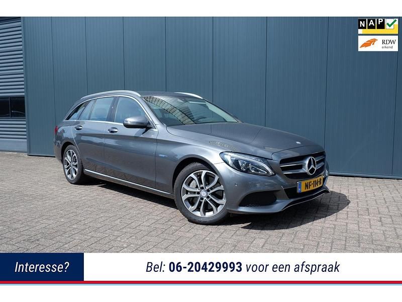 Grijs Gebruikt 2016 Mercedes C350 Edition Stationwagen | € 20.750 (Iets duurder) - Afbeelding 1/4