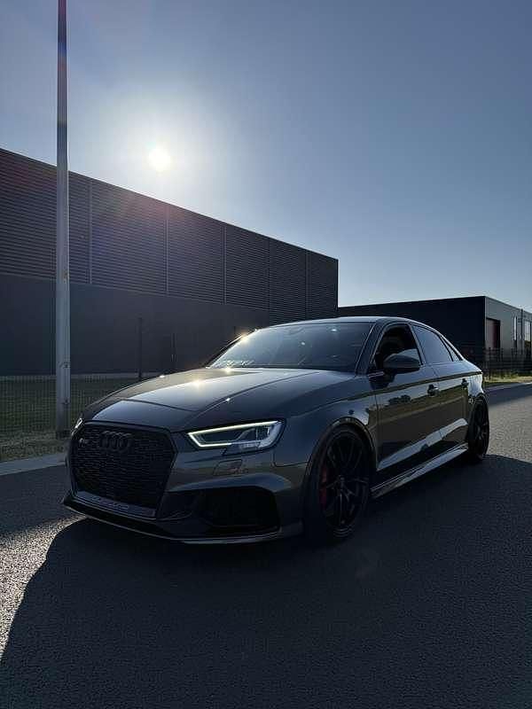 Grijs Gebruikt 2019 Audi RS3 Sedan | € 57.950 (Iets duurder) - Afbeelding 1/4