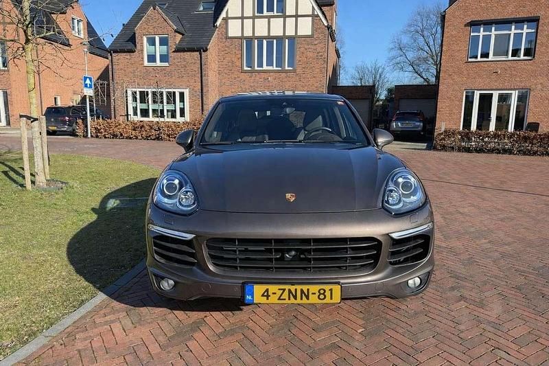 Occasion Porsche Cayenne 333 PK (244 kW) 2015 Bruin SUV