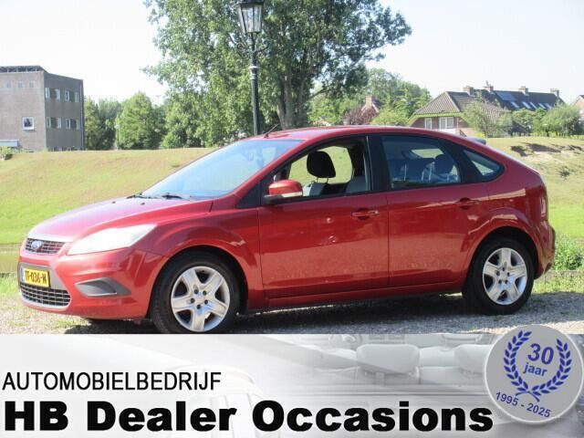 Oranje Gebruikt 2010 Ford Focus Trend Hatchback | € 1.999 (Goede deal) - Afbeelding 1/4