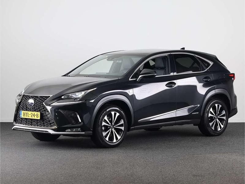 Zwart Gebruikt 2021 Lexus NX300h Sport Line SUV | € 39.400 (Goede deal) - Afbeelding 1/3