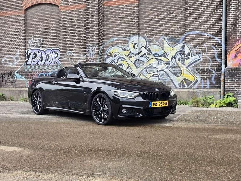 Zwart Gebruikt 2017 BMW 440 Cabriolet | € 35.000 - Afbeelding 1/4