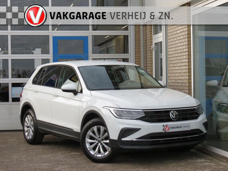 Wit Gebruikt 2020 VW Tiguan Life SUV | € 25.950 (Duur) - Afbeelding 1/4