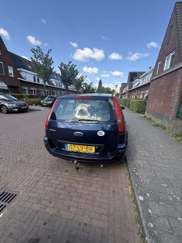Blauw Gebruikt 2003 Ford Fusion Trend MPV | € 1.200 (Eerlijke prijs) - Afbeelding 1/4