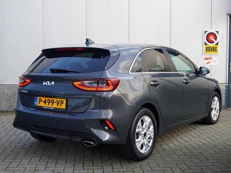 Occasion Kia Ceed 2022 Grijs Hatchback