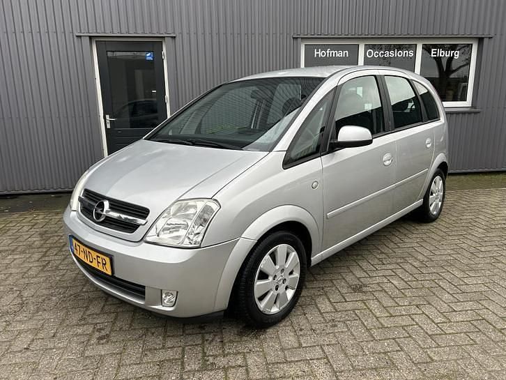 Grijs (metallic) Gebruikt 2003 Opel Meriva Cosmo MPV | € 1.499 (Goede deal) - Afbeelding 1/4