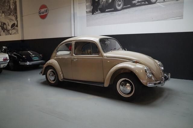 Beige Gebruikt 1967 VW Beetle Coupé | € 21.900 - Afbeelding 1/4