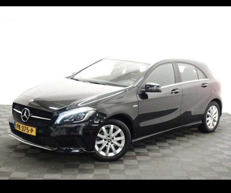 Zwart Gebruikt 2017 Mercedes A160 AMG line Sedan | € 12.999 (Goede deal) - Afbeelding 1/4