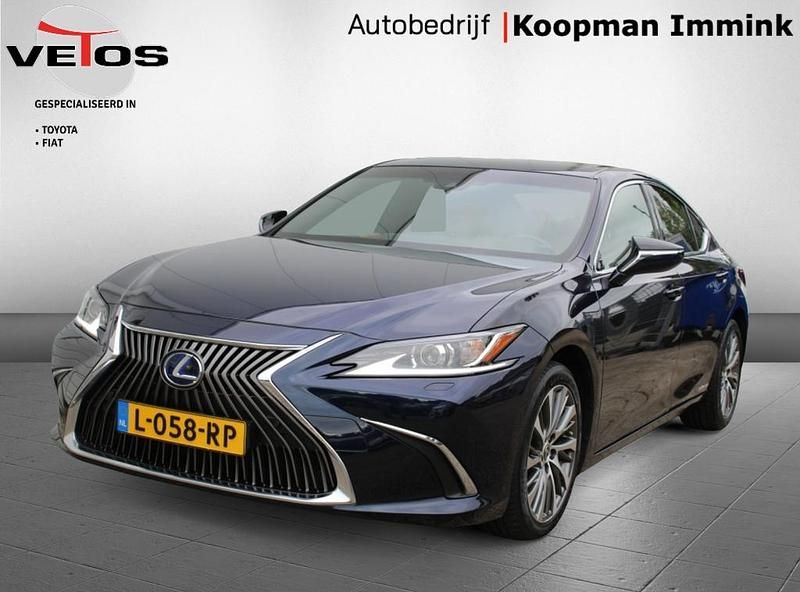 Blauw Gebruikt 2021 Lexus ES300H Business Edition Sedan | € 35.445 - Afbeelding 1/4