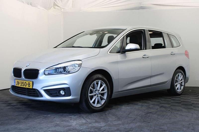 Grijs Gebruikt 2016 BMW 216 Gran Tourer Executive MPV | € 10.450 (Eerlijke prijs) - Afbeelding 1/4