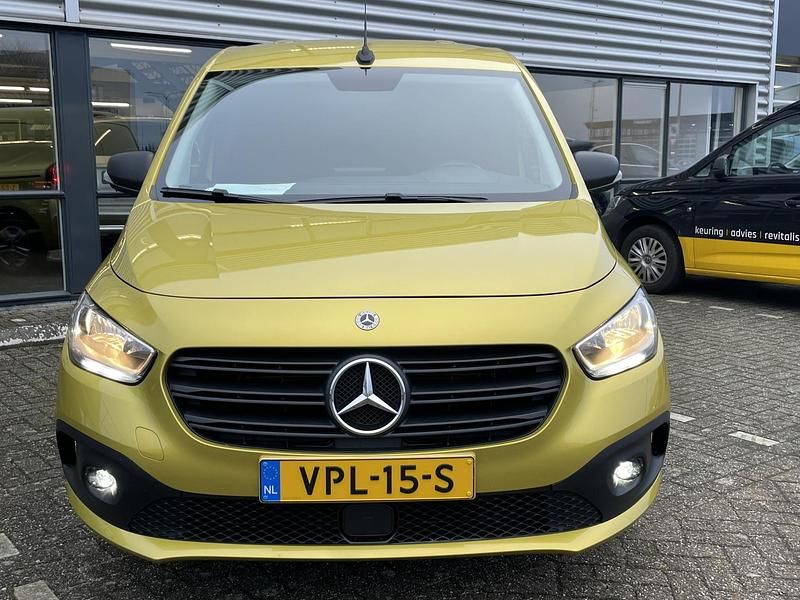 Occasion Mercedes Citan 110 97 PK (71 kW) 2022 Geel Van