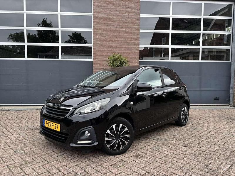Zwart Gebruikt 2014 Peugeot 108 Active Hatchback | € 5.450 (Eerlijke prijs) - Afbeelding 1/4